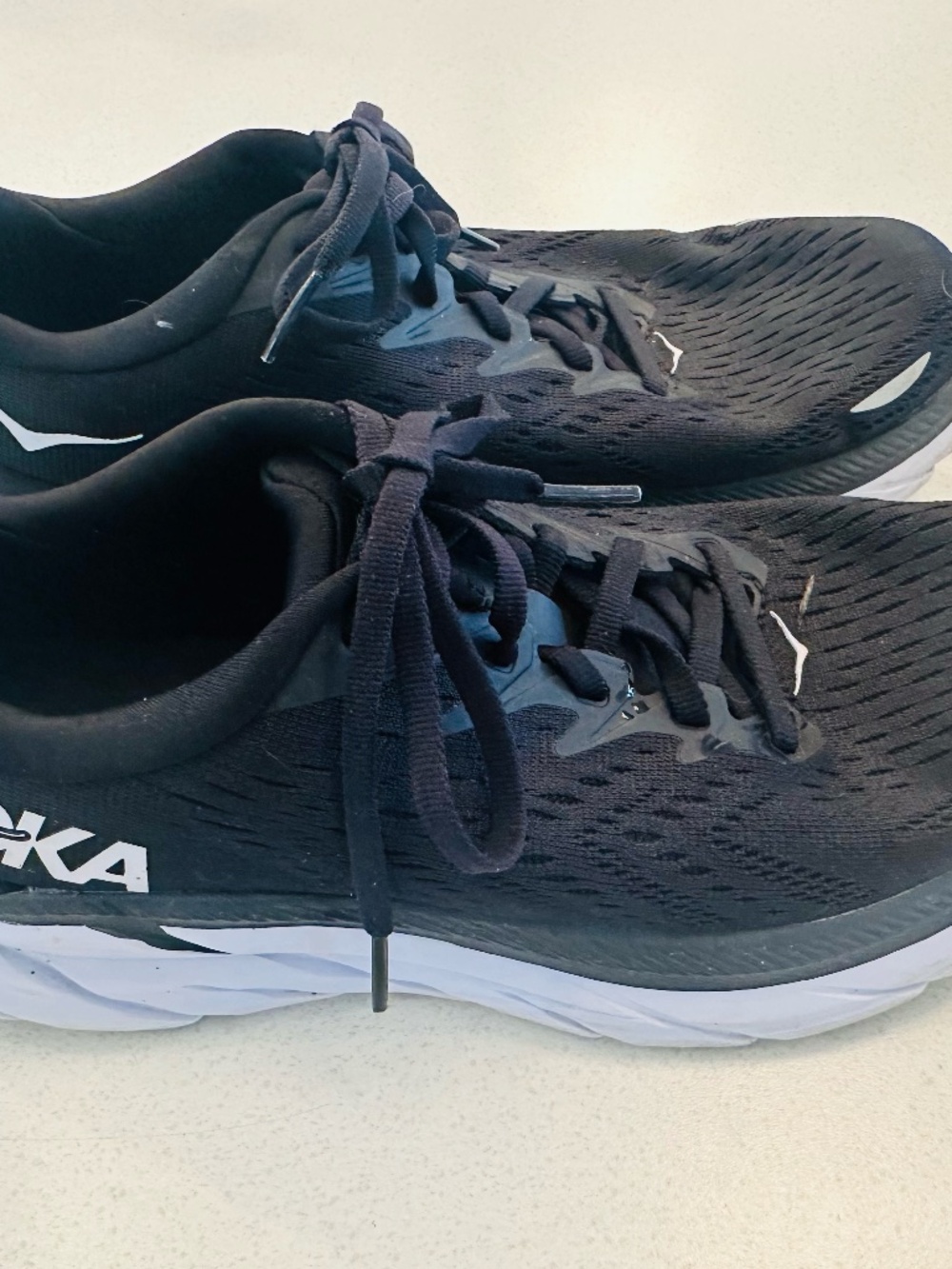 Size 7 - Hoka One One HOKA Clifton 8 Black White W